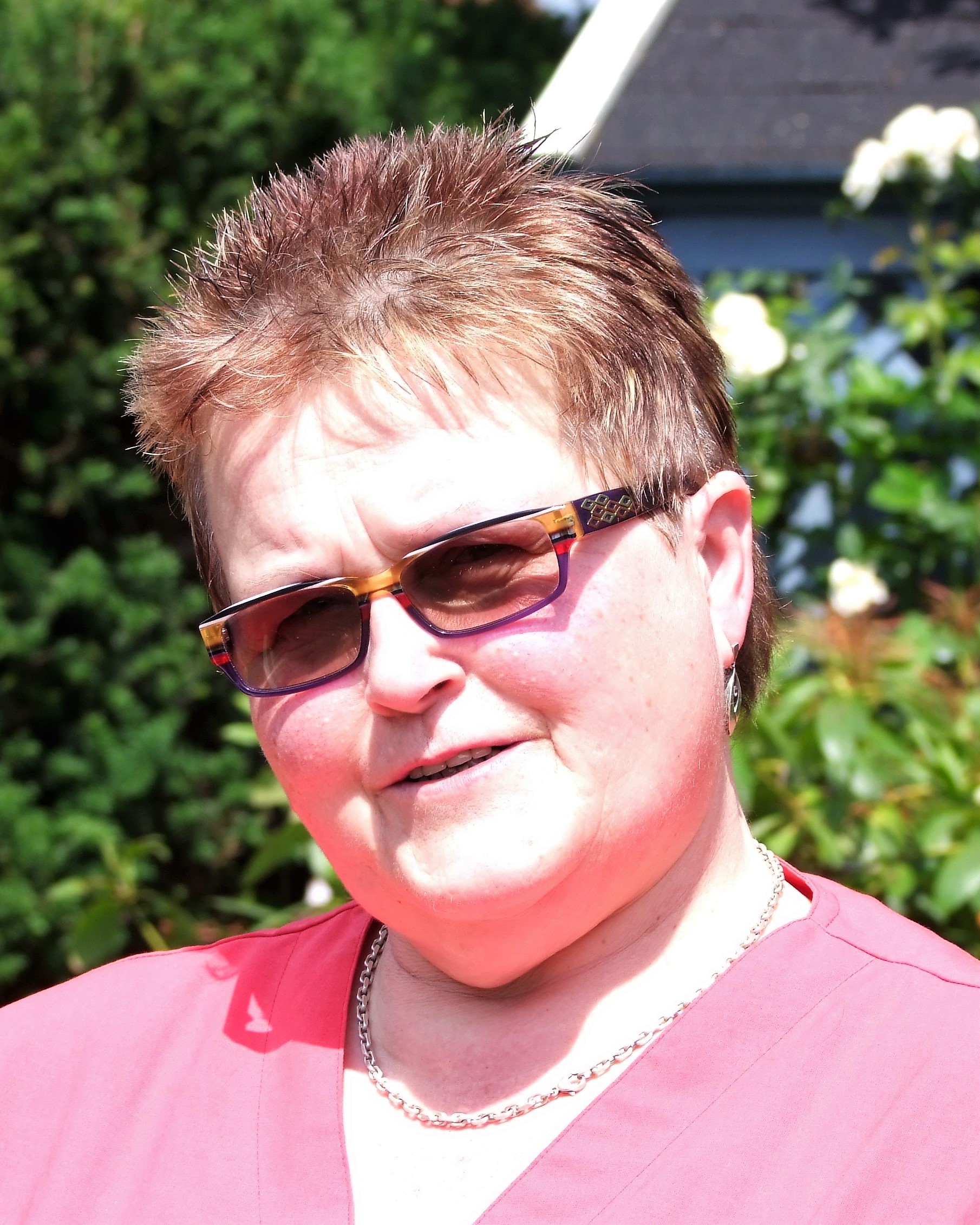 Frau Dörthe Stolz